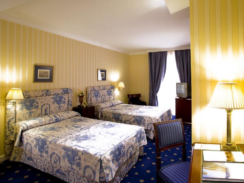Eurostars Casa De La Lirica Hotel Madrid Exterior photo