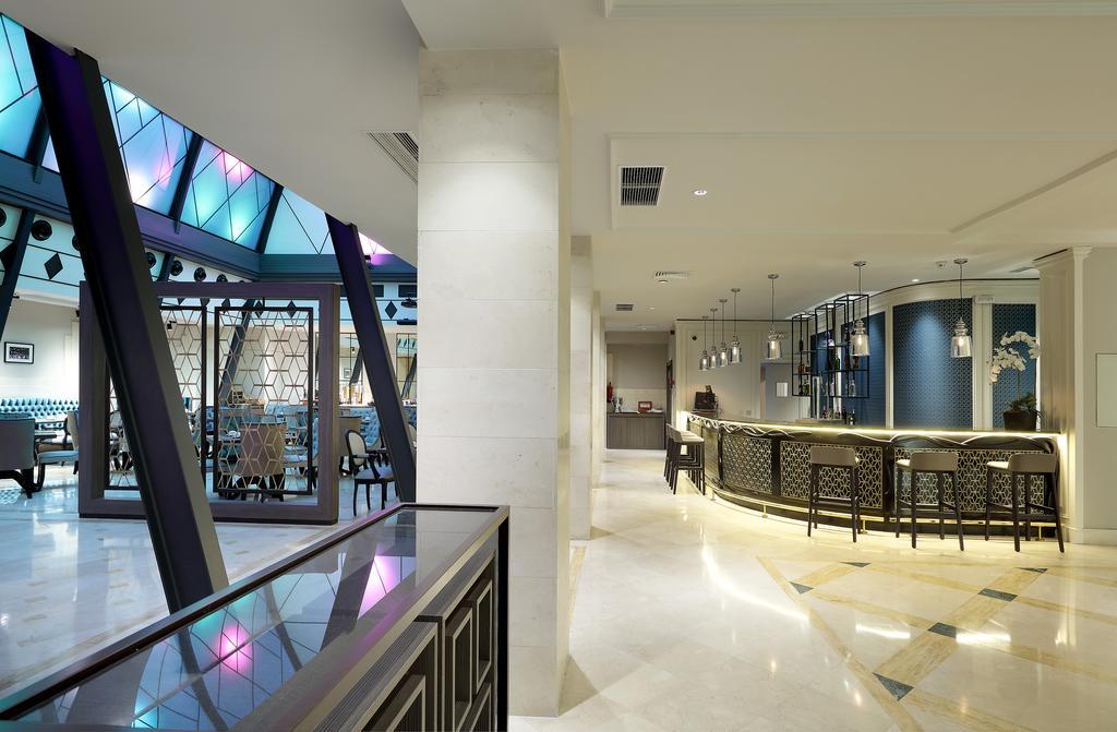 Eurostars Casa De La Lirica Hotel Madrid Exterior photo