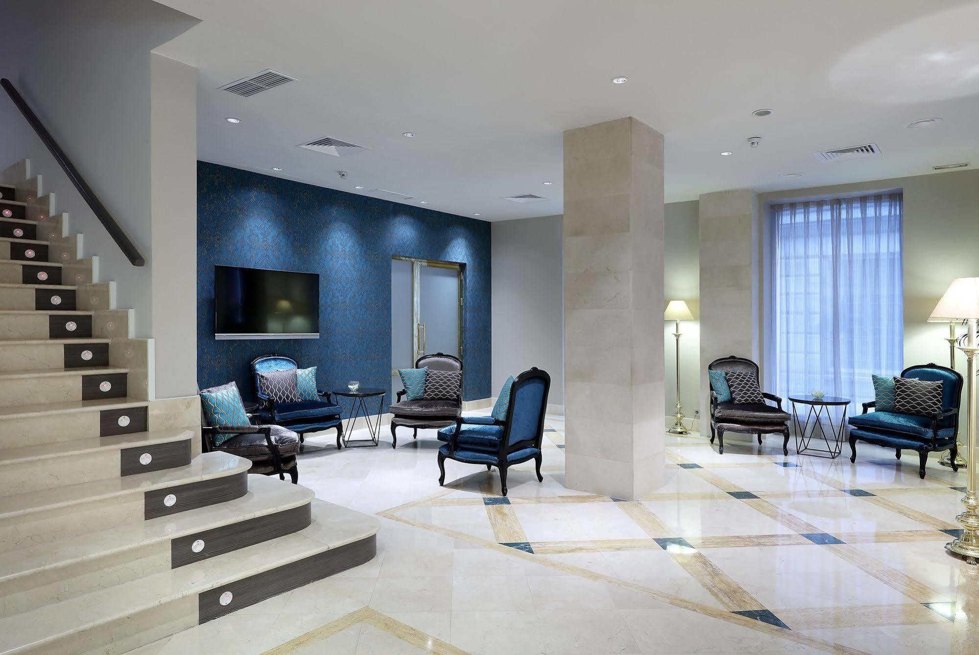 Eurostars Casa De La Lirica Hotel Madrid Exterior photo